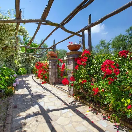 Montebosco Luxury شقة